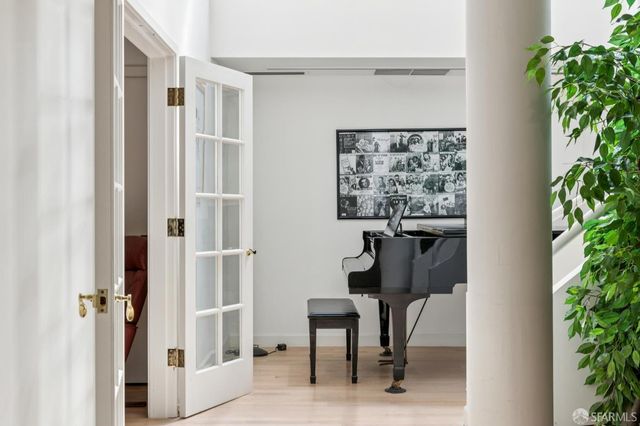 1150 Sacramento Street 102, San Francisco, CA 94108