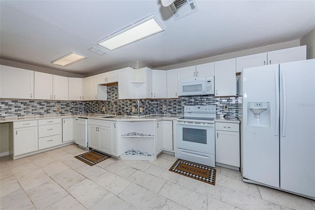8419 125TH PLACE, Largo, FL 33773
