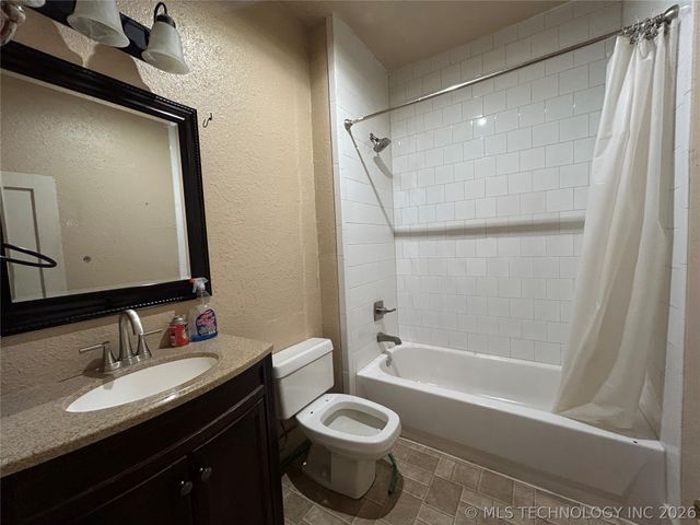 109 S Choctaw Avenue, Bartlesville, OK 74003