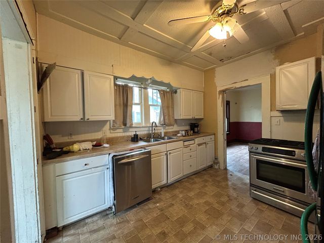 109 S Choctaw Avenue, Bartlesville, OK 74003