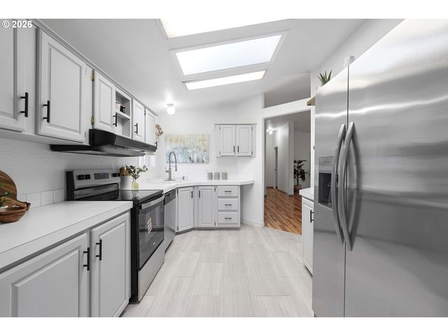 13250 Se SCHILLER St 73, Portland, OR 97236