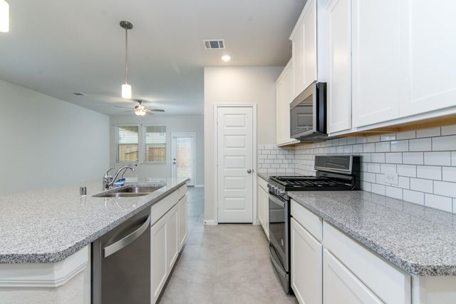 18499 Sunrise Maple Drive, Conroe, TX 77316