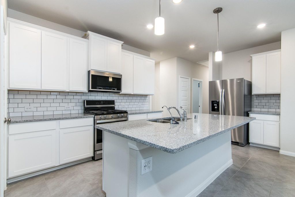 18499 Sunrise Maple Drive, Conroe, TX 77316