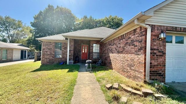 2445 Peabody Drive, Conway, AR 72032