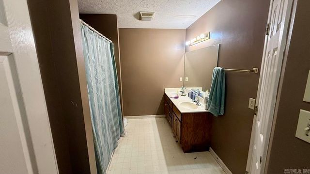 2445 Peabody Drive, Conway, AR 72032