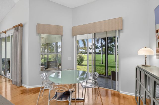 6894 Swan Sea Lane, Boynton Beach, FL 33472