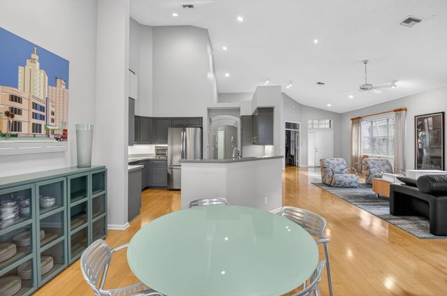 6894 Swan Sea Lane, Boynton Beach, FL 33472