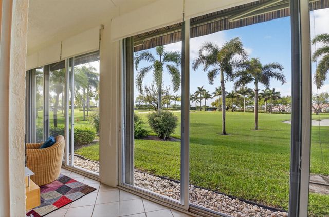6894 Swan Sea Lane, Boynton Beach, FL 33472