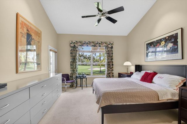 6894 Swan Sea Lane, Boynton Beach, FL 33472