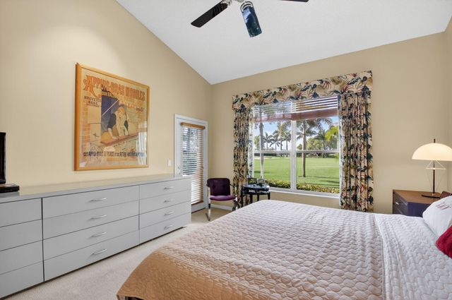 6894 Swan Sea Lane, Boynton Beach, FL 33472