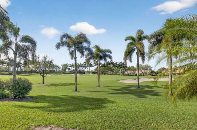 6894 Swan Sea Lane, Boynton Beach, FL 33472