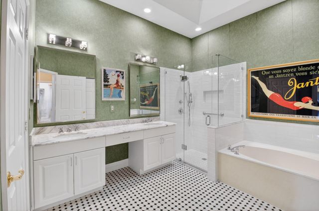 6894 Swan Sea Lane, Boynton Beach, FL 33472