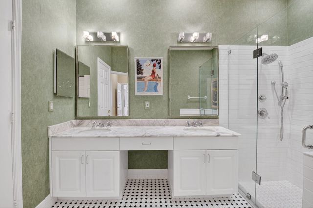 6894 Swan Sea Lane, Boynton Beach, FL 33472