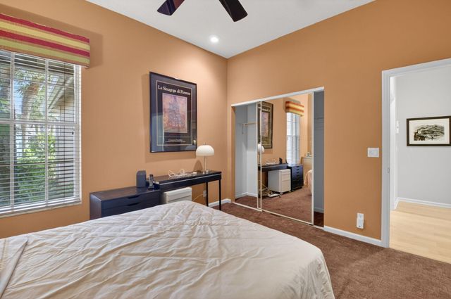 6894 Swan Sea Lane, Boynton Beach, FL 33472