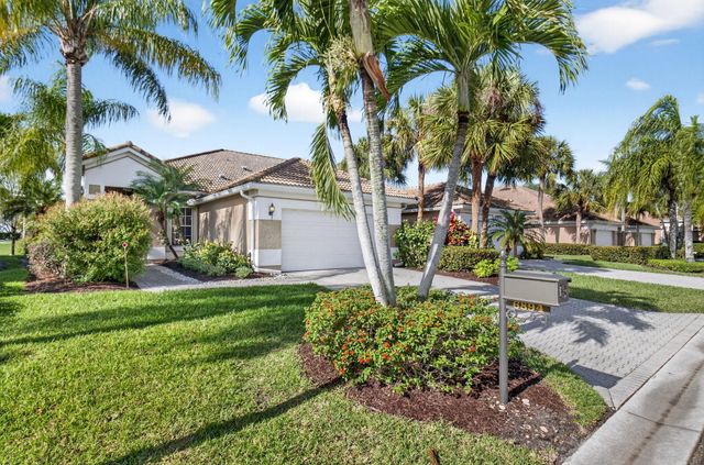 6894 Swan Sea Lane, Boynton Beach, FL 33472