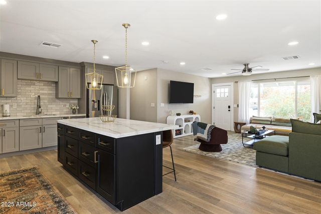 8640 E DIANNA Drive, Scottsdale, AZ 85257