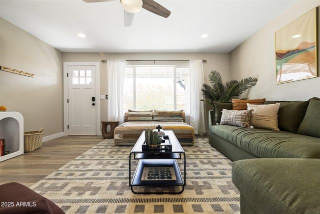 8640 E DIANNA Drive, Scottsdale, AZ 85257