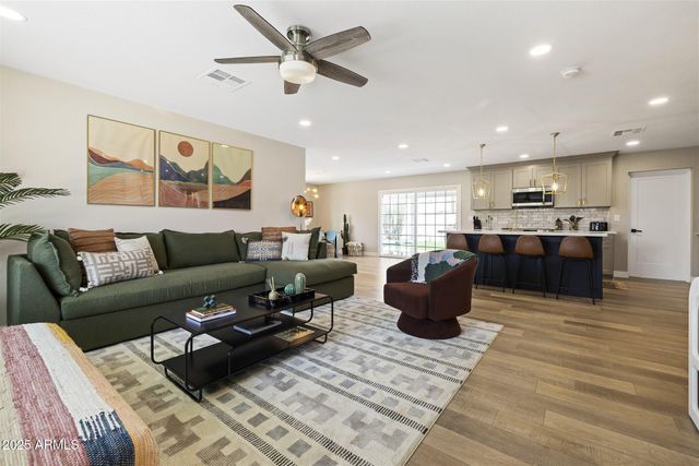 8640 E DIANNA Drive, Scottsdale, AZ 85257