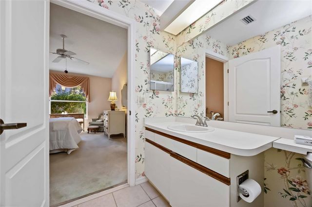 5721 CASA DEL SOL BOULEVARD 3223, Sarasota, FL 34233