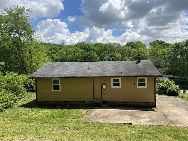 2405 Lloyd Ave, Nashville, TN 37218