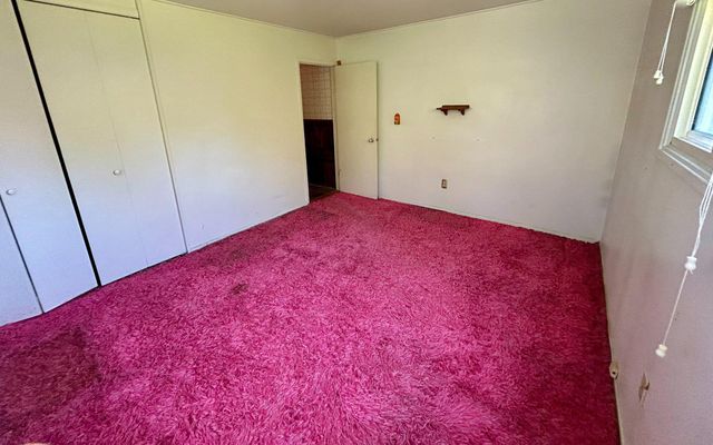 43 FALCON RD, Levittown, PA 19056