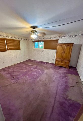 43 FALCON RD, Levittown, PA 19056