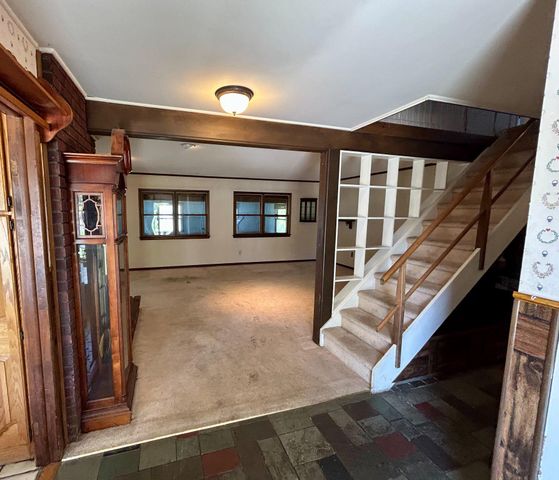 43 FALCON RD, Levittown, PA 19056