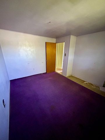 43 FALCON RD, Levittown, PA 19056