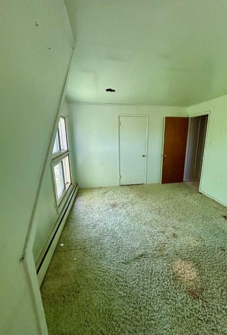 43 FALCON RD, Levittown, PA 19056