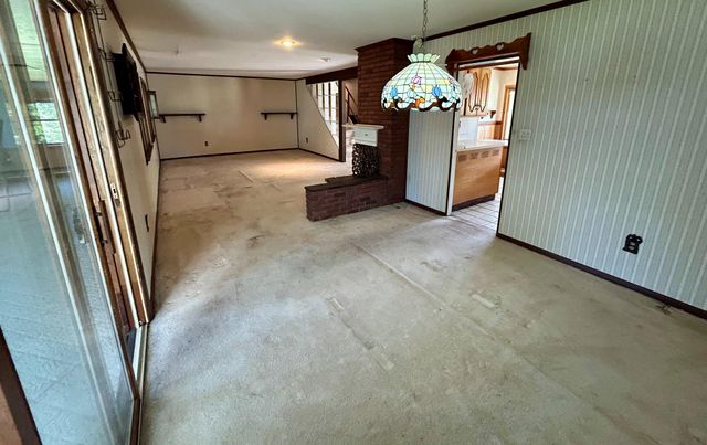 43 FALCON RD, Levittown, PA 19056