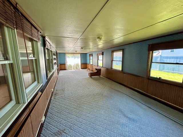 43 FALCON RD, Levittown, PA 19056