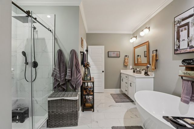 163 Honeybee Dr, Unionville, TN 37180