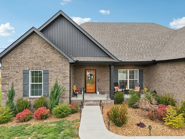163 Honeybee Dr, Unionville, TN 37180