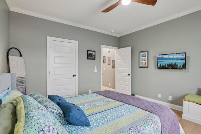 163 Honeybee Dr, Unionville, TN 37180