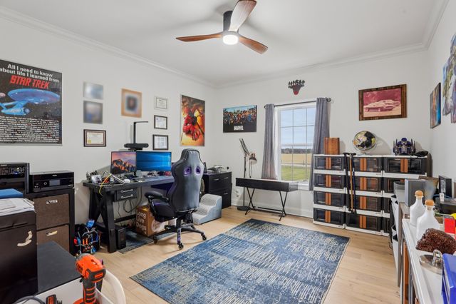 163 Honeybee Dr, Unionville, TN 37180