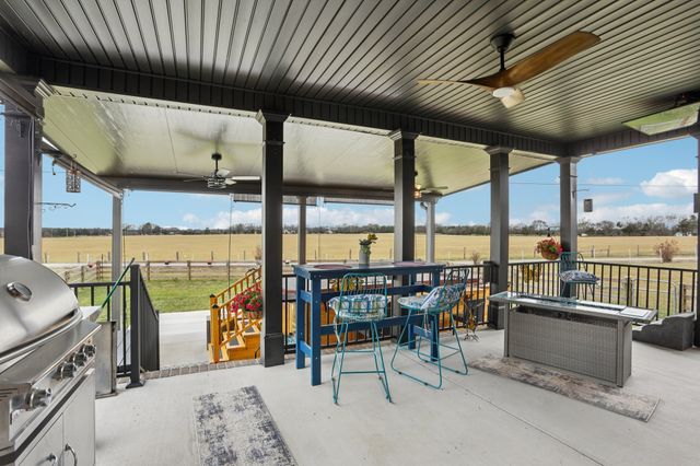 163 Honeybee Dr, Unionville, TN 37180