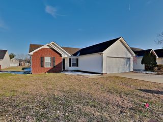 1535 Ballater Dr, Murfreesboro, TN 37128