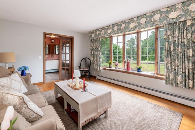 4 Fairway Heights Road, Center Harbor, NH 03226