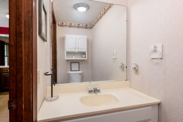 4 Fairway Heights Road, Center Harbor, NH 03226