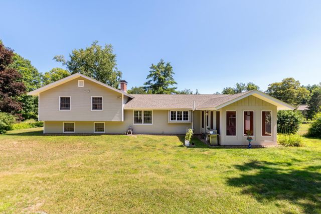4 Fairway Heights Road, Center Harbor, NH 03226