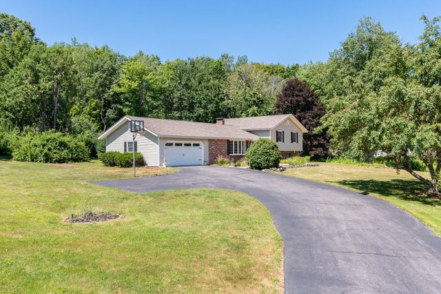 4 Fairway Heights Road, Center Harbor, NH 03226