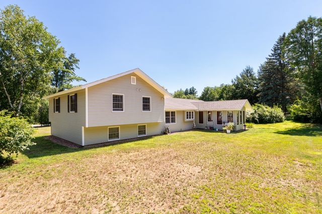 4 Fairway Heights Road, Center Harbor, NH 03226