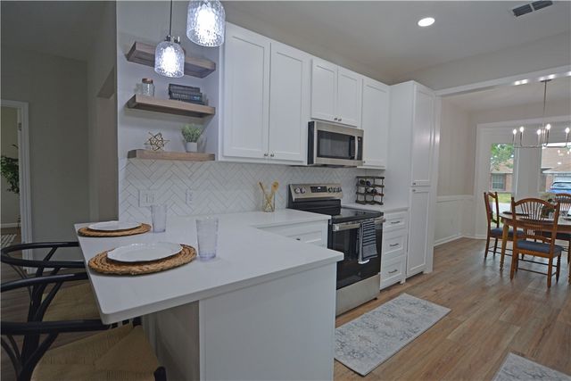 2146 Alazan Dr, Corpus Christi, TX 78418
