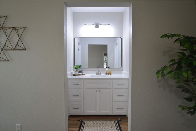 2146 Alazan Dr, Corpus Christi, TX 78418