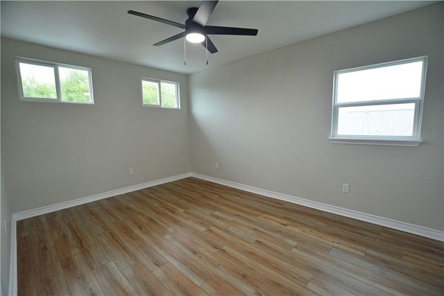 2146 Alazan Dr, Corpus Christi, TX 78418