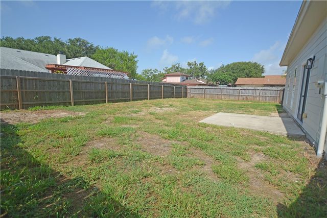 2146 Alazan Dr, Corpus Christi, TX 78418