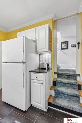 823 S 60th Street, Omaha, NE 68106