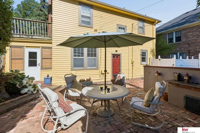 823 S 60th Street, Omaha, NE 68106