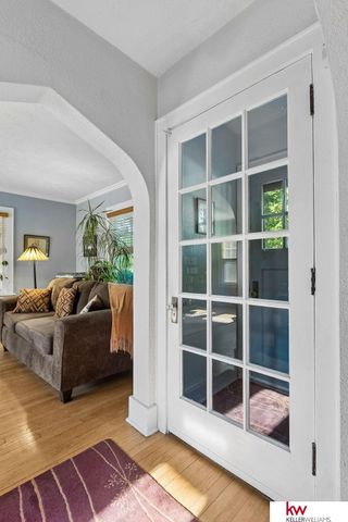 823 S 60th Street, Omaha, NE 68106