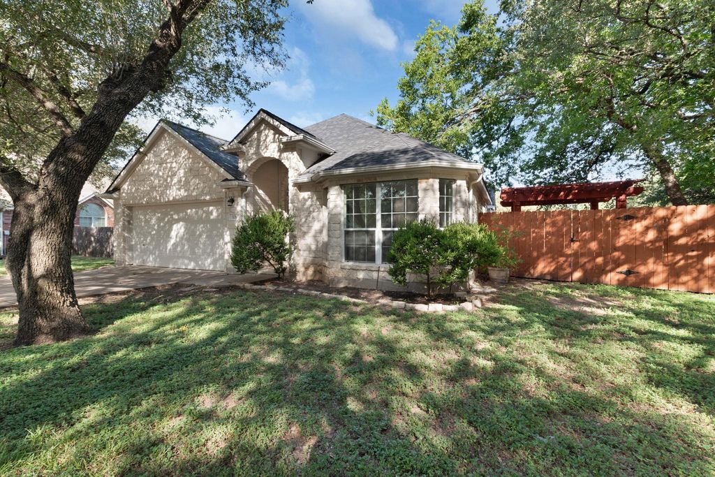 325 Middle Ground CV, Austin, TX 78748